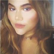 Profesora de sociales y lengua castellana qur imparte clases particulares a niños entre los 5 y 12 años de edad